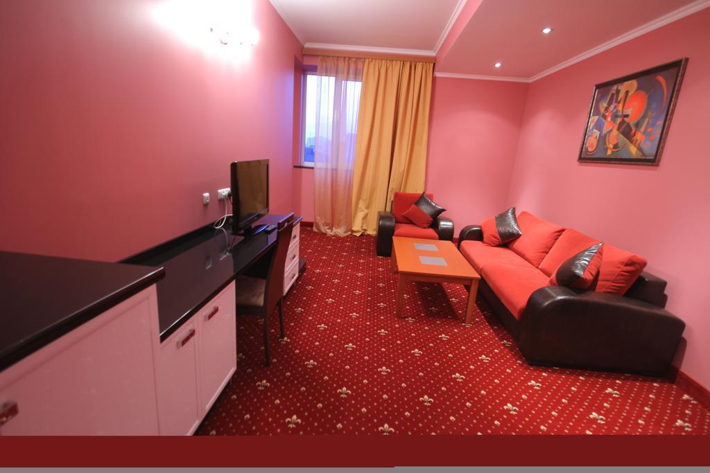 Erebuni Hotel 4*