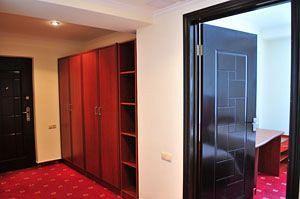 Erebuni Hotel 4*