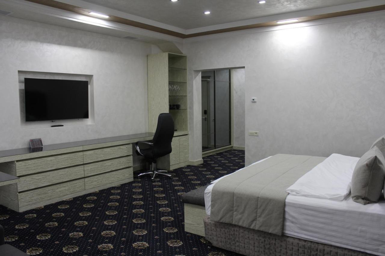 Erebuni Hotel 4*